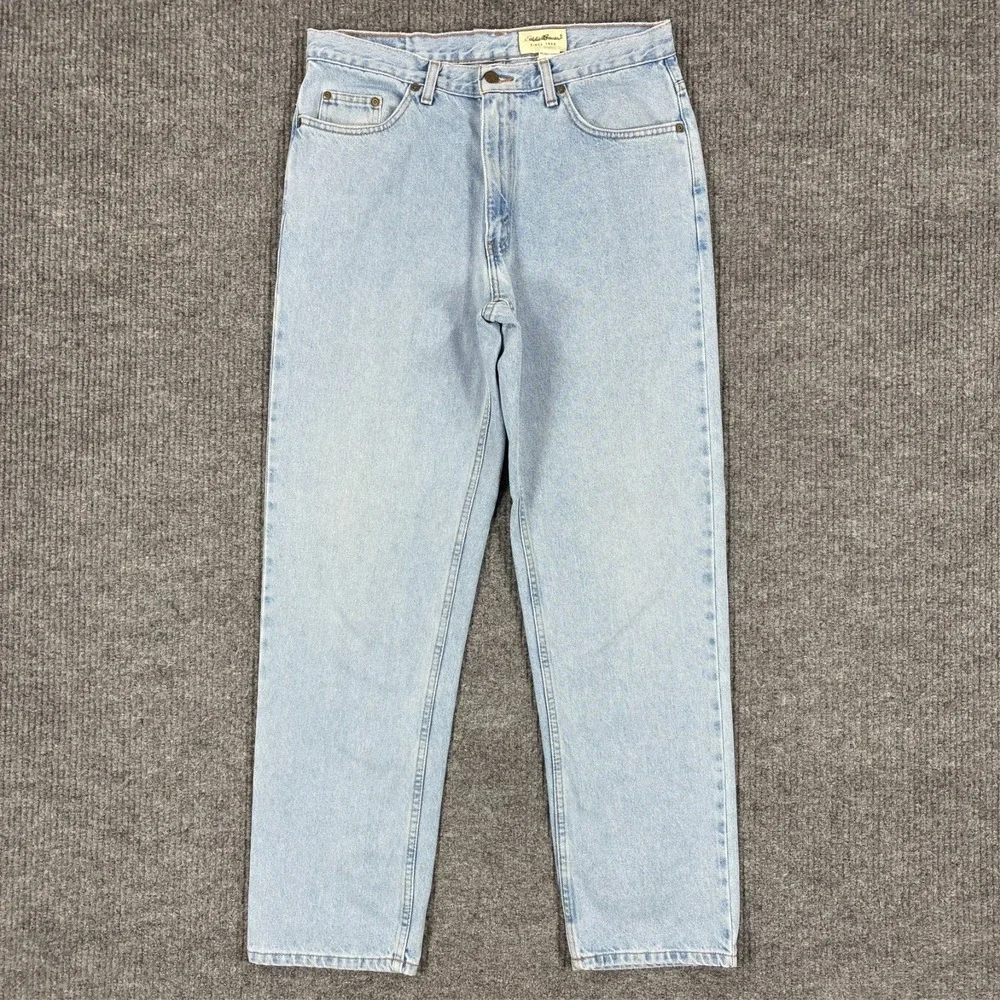 Eddie Bauer Mens Size 35x32 Straight Leg Jeans Light Wash Denim 100% Cotton